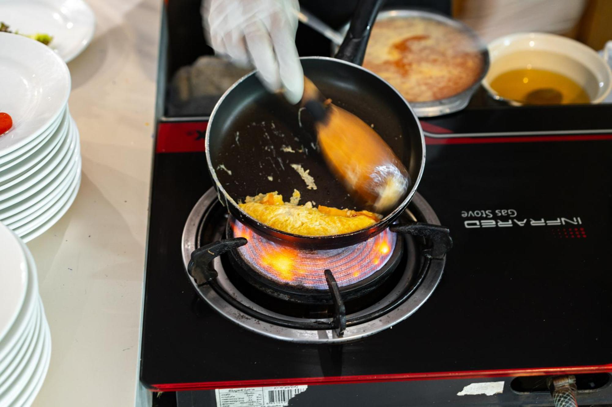 반 크라팅 푸켓 리조트  Nai Harn 외부 사진
